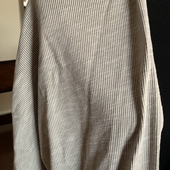 Light weight jacket - Picture 2 of 6